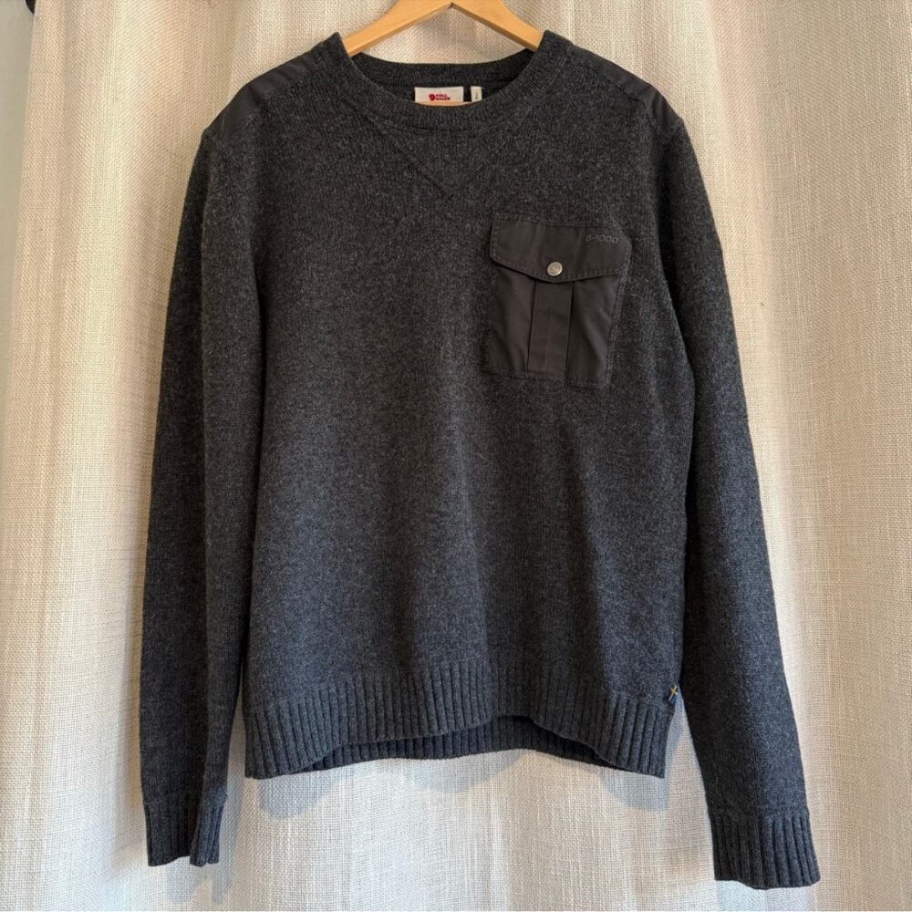 Men's Gray Sweater with Pocket